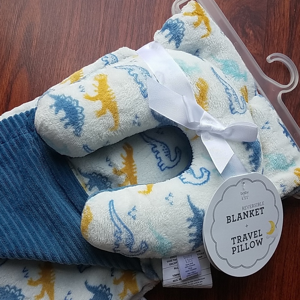 BABY KISS baby blanket and pillow